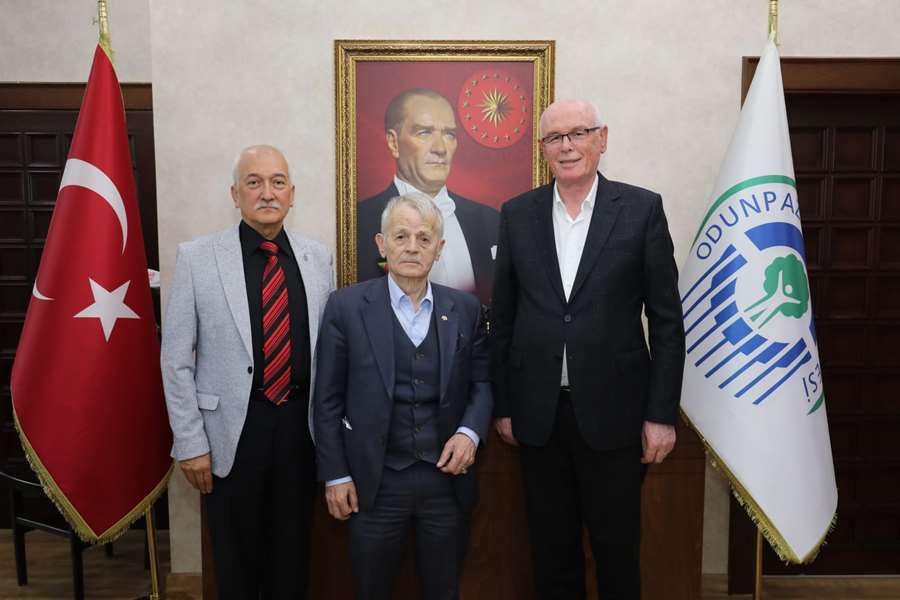Mustafa Abdülcemil Kırımoğlu’ndan Başkan Kurt’a hayırlı olsun ziyareti