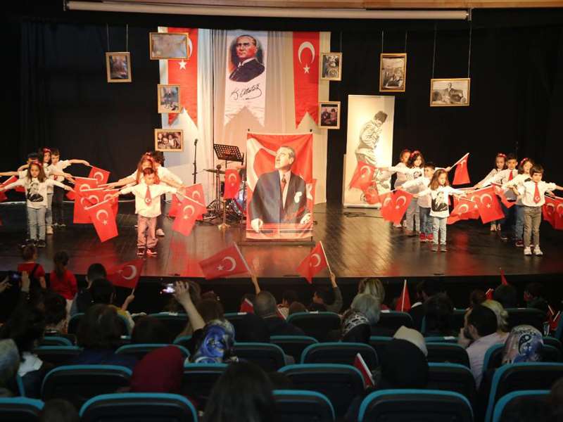 23 Nisan Çocuk Şenliği coşku ile kutlandı