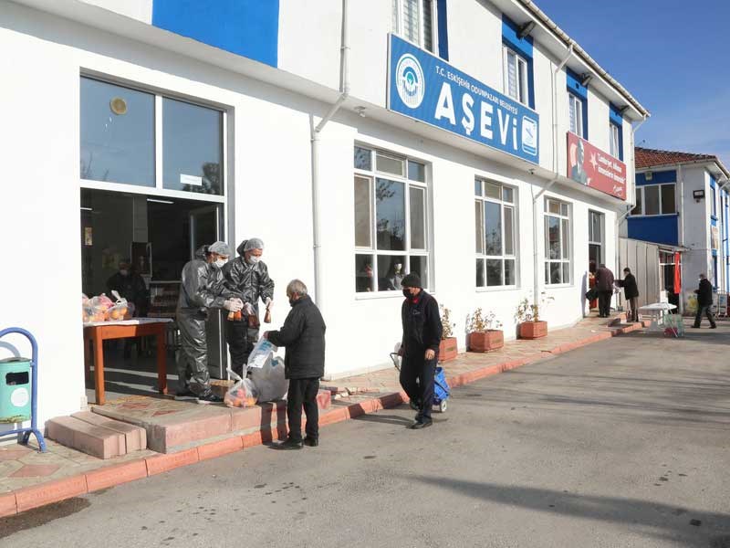 Aşevi’nde yılbaşı mesaisi
