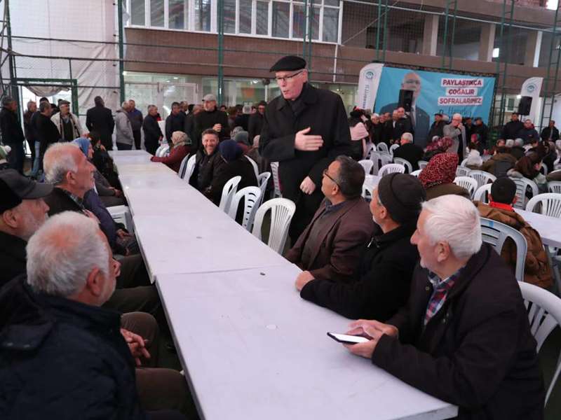 Başkan Kurt, Çifteler’de iftar sofrasında vatandaşla buluştu