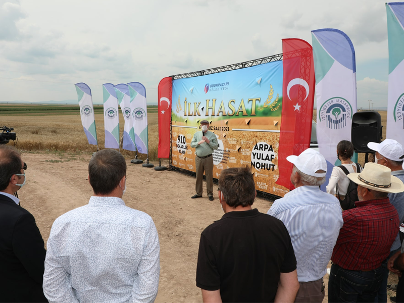 Başkan Kurt: “Elde edilen ürünleri Halk Market ve Aşevi ile yoksul vatandaşlarımıza vereceğiz”