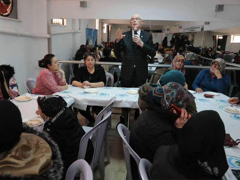 Başkan Kurt Emek’te kadınlarla buluştu