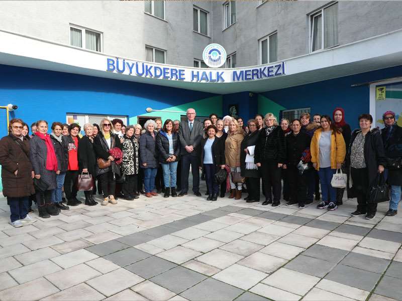 Başkan Kurt: “Halk merkezlerini kültür merkezi, okul gibi düşünün”