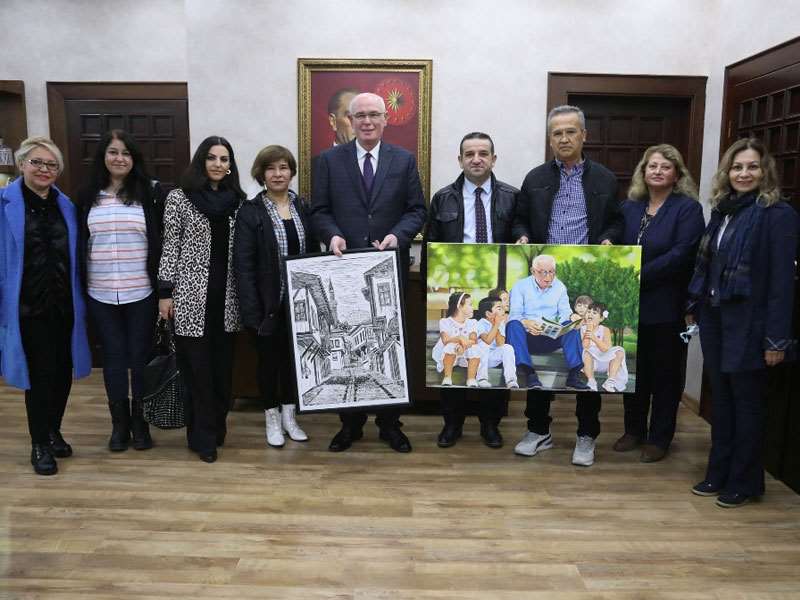 Başkan Kurt, her zaman kadın ve çocukların yanında