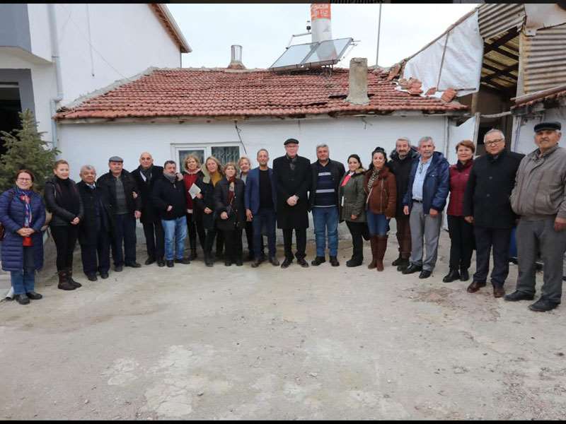 Başkan Kurt kırsal mahalleleri geziyor