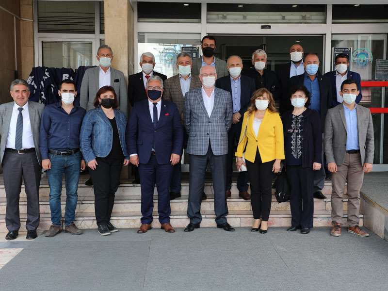 CHP Eskişehir İl Yönetimi Başkan Kurt’u ziyaret etti