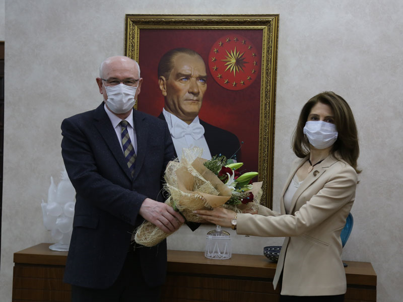 Dilara Tambova Başkan Kurt’u ziyaret etti