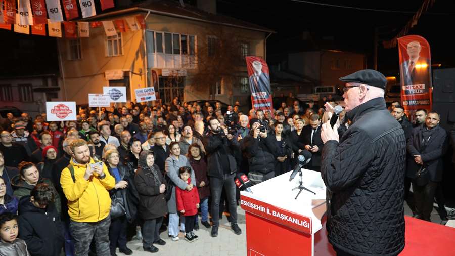 Kazım Kurt’tan Gündoğdu Mahallesi’nde coşkulu Seçim İletişim Ofisi açılışı