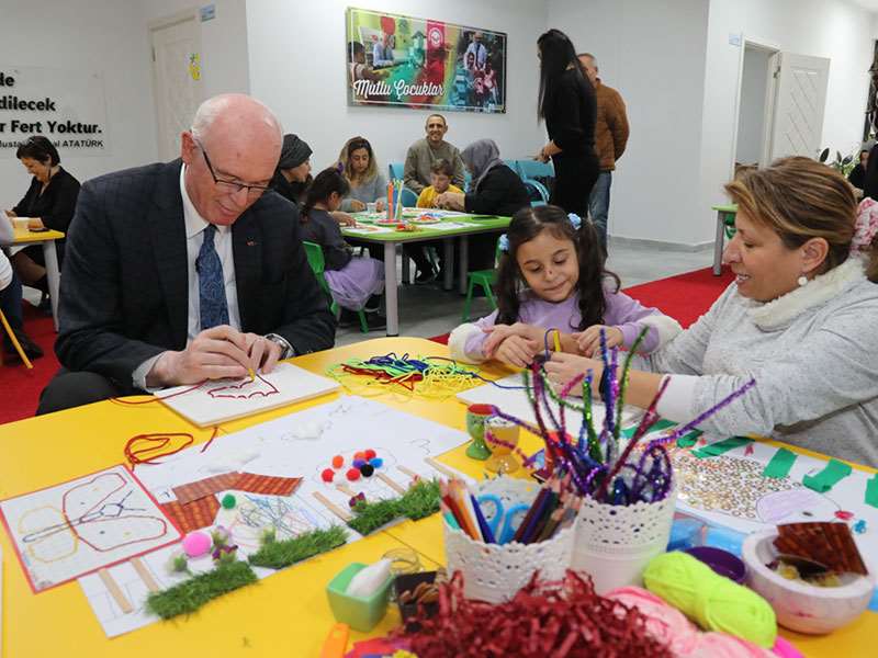 Kazım Kurt’un çağdaş bir toplum için verdiği eğitim “mücadelesi”