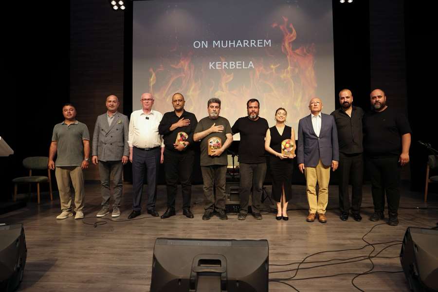 Kerbela'nın matemini deyişler ve dualarla yaşattılar