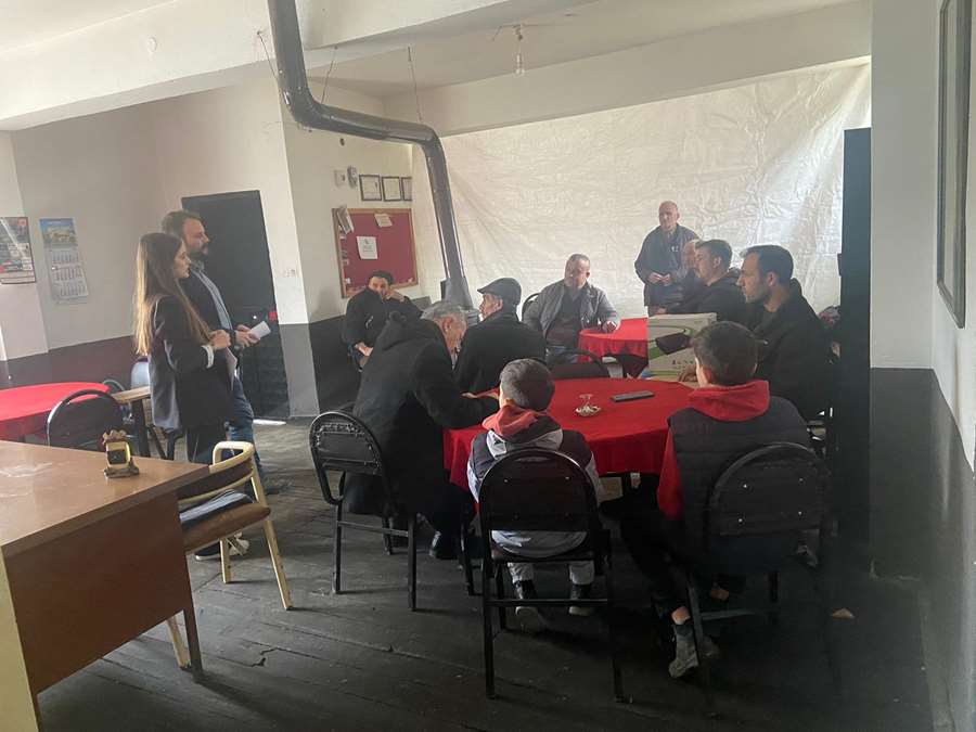 Kıraathanede kadına yönelik şiddete karşı farkındalık semineri