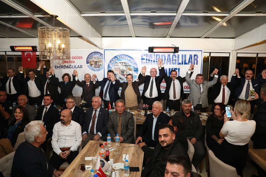 Kurt, Ataç ve Ünlüce Emirdağlılar ile buluştu
