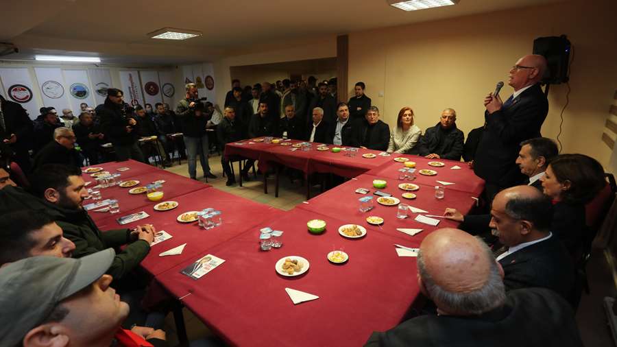Kurt, Ataç ve Ünlüce Mardinliler ile bir araya geldi