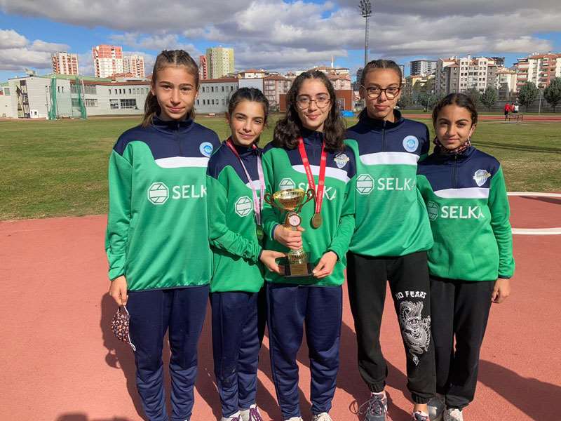 Odunpazarı Belediyesi Atletizm Takımı’ndan büyük başarı