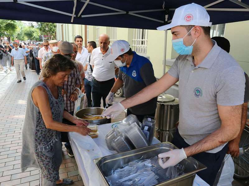 Odunpazarı Belediyesi’nden aşure ikramı