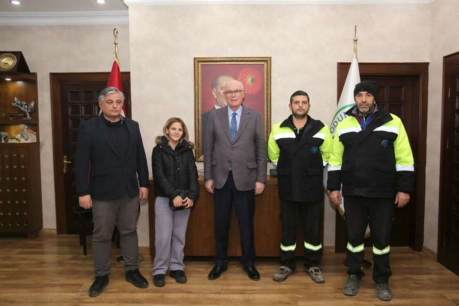 Odunpazarı Belediyesi personelinden örnek davranış