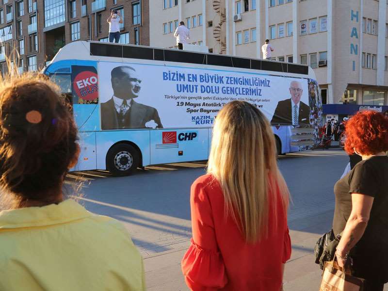 Odunpazarı caddelerinde 19 Mayıs coşkusu