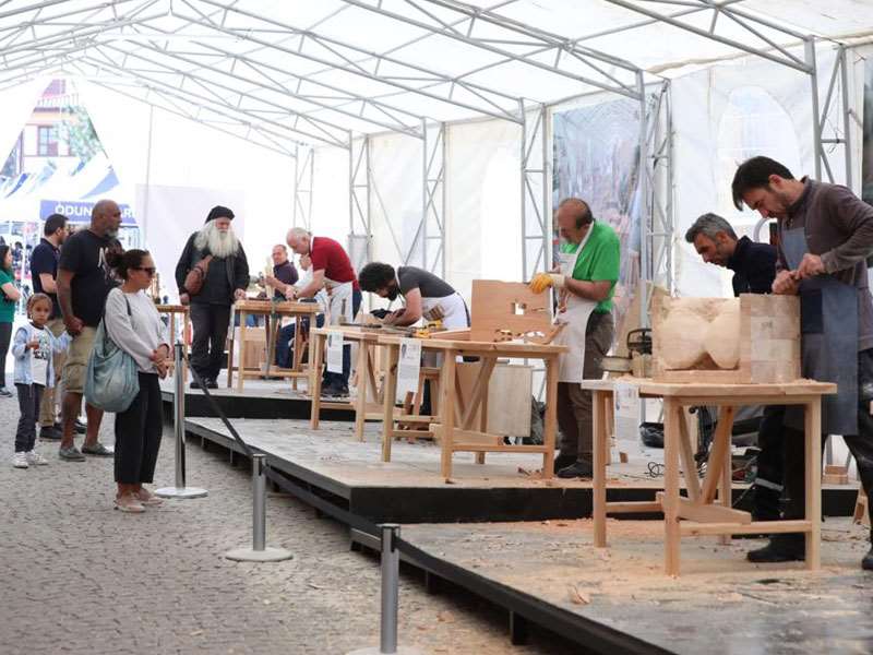 Odunpazarı’nda ahşaplar şekillenmeye başladı