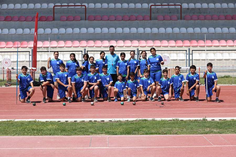 Odunpazarı’nda Atletizm Yaz Okulu çalışmaları sürüyor