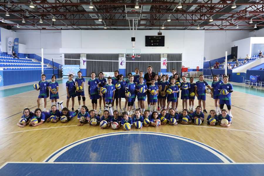 Odunpazarı’nda çocuklar voleybolla buluşuyor