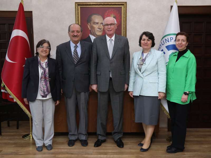SOMET Zihinsel Gelişim Derneği’nden Başkan Kurt’a teşekkür ziyareti