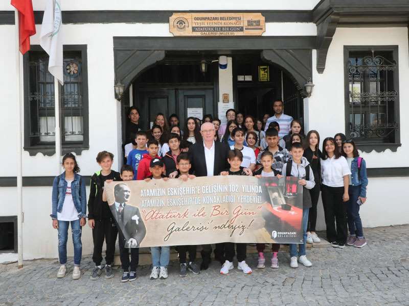 Ulu Önder Eskişehir’e gelişinin 102. Yılında Atatürk İle Bir Gün Müzesinde anıldı 