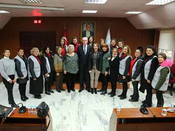 29 Ekim Kadınları Derneği Başkan Kurt’u ziyaret etti