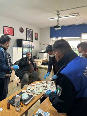 İthal dilenciye zabıta müdahalesi: Bir günde 30 bin lira topladı