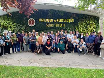 Koca Çınarlar Bilecik'i gezdi